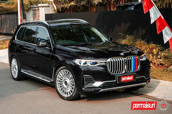 Фото дисков Vossen S17-15T Глянцевый лак на BMW X7 (G07)