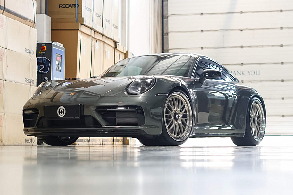 Фото дисков HRE 520 Глянцевая шампань на Porsche 911 VIII