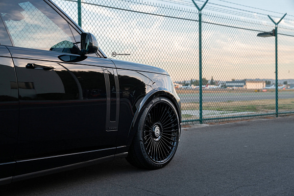 Фото дисков HRE L109M Черный глянец на Range Rover V