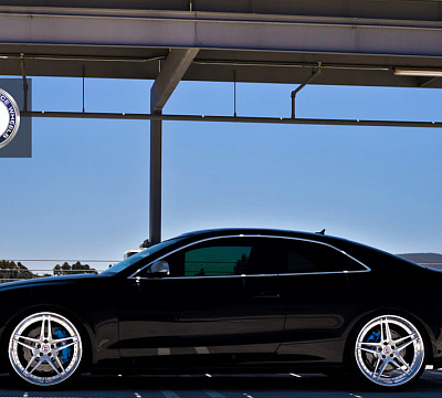 Фото дисков HRE S107 на Audi A/S/RS 5 (8T)