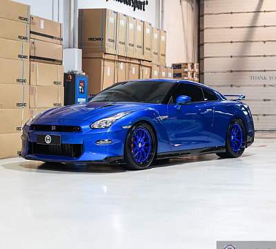 Фото дисков HRE 520 на Nissan GT-R
