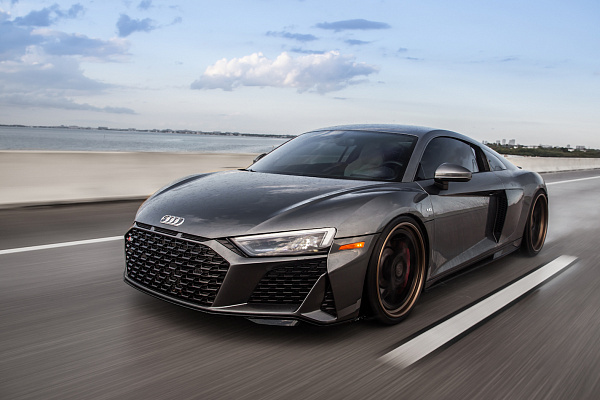 Фото дисков Strasse Wheels SV5 Deep Concave FS Другой цвет на Audi R8 (4S)