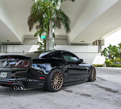 Фото дисков Vossen VFS-2 на Ford Mustang V