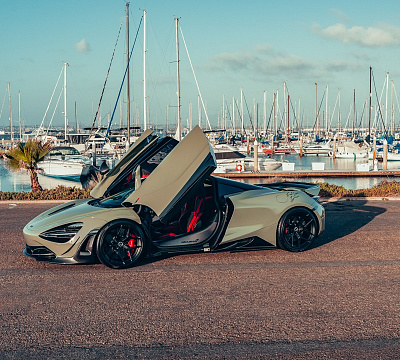 Фото дисков Brixton Forged PF7 на McLaren 720S