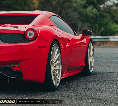 Фото дисков BC Forged HCA215 на Ferrari 458