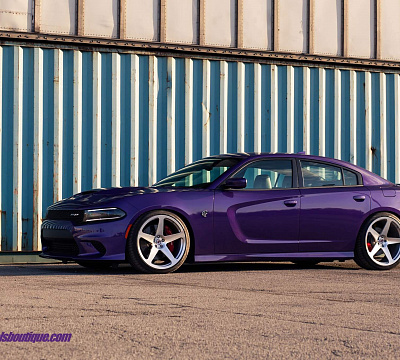 Фото дисков HRE 305M на Dodge Charger VII