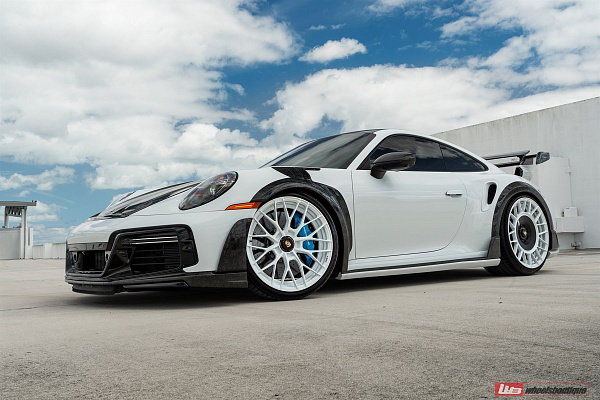 Фото дисков Anrky AN20 Aerosport Белый глянец на Porsche 911 VIII