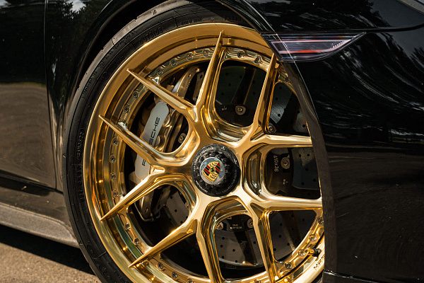 Фото дисков HRE S101SC Глянцевое золото на Porsche 911 VIII