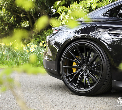 Фото дисков Vossen HF-4T на Porsche Taycan I