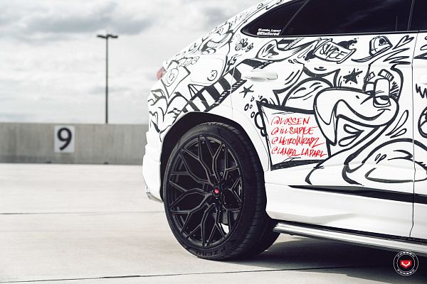 Фото дисков Vossen S17-01 Черный глянец на Lamborghini Urus