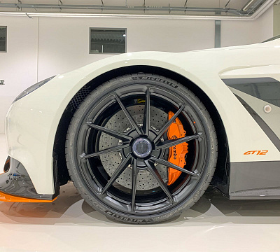 Фото дисков Anrky AN13 на Aston Martin Vantage 3