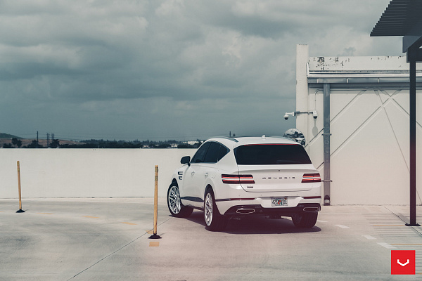Фото дисков Vossen HF-7 Серебро на Genesis GV80