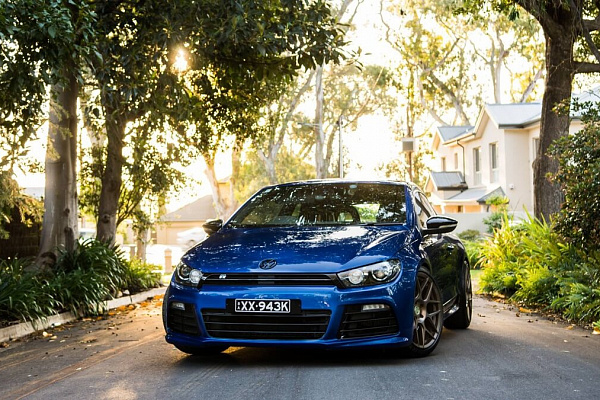 Фото дисков HRE FF01 Сатиновое темное золото на Volkswagen Scirocco III