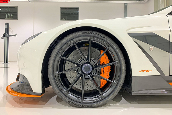 Фото дисков Anrky AN13 Черный матовый на Aston Martin Vantage 3