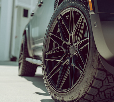Фото дисков Vossen HF-7 на Land Rover Defender II