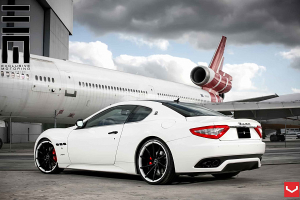 Фото дисков Vossen CVT Черный глянец на Maserati GranTurismo I