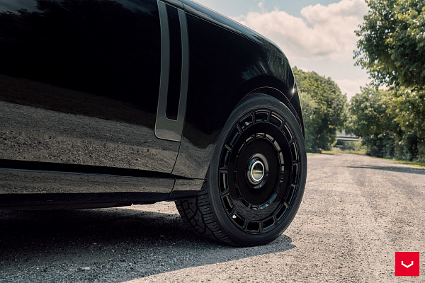 Фото дисков Vossen HF-9 Черный глянец на Land Rover Range Rover V