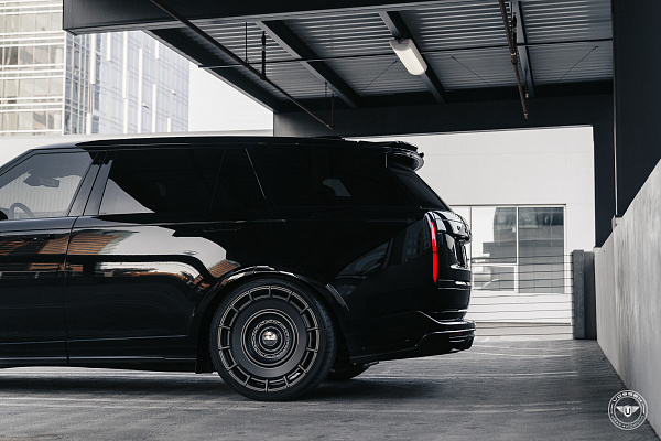 Фото дисков Vossen UV-7 Черный сатин на Land Rover Range Rover V
