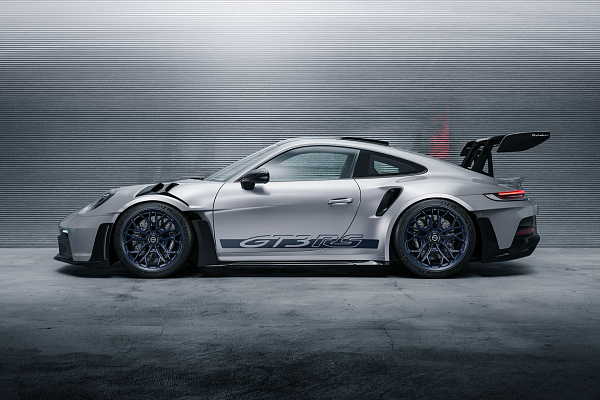 Фото дисков Brixton Forged PF14 R / RS Синий сатин на Porsche 911 VIII