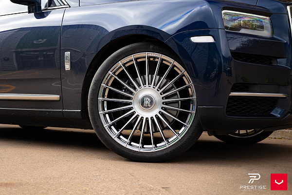 Фото дисков Vossen HF-8 Глянцевый лак на Rolls-Royce Cullinan