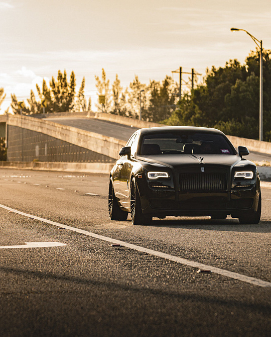 Фото дисков S17-13 Черный сатин на Rolls-Royce Ghost I