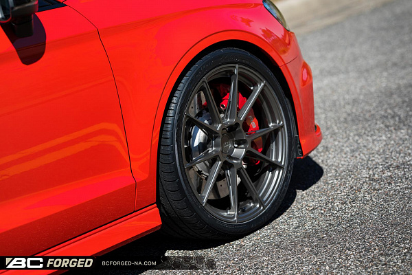 Фото дисков BC Forged EH182 Матовый графит на Audi A/S/RS 3 (8V)