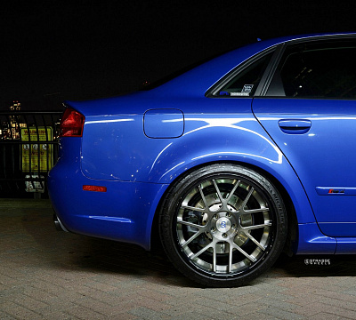 Фото дисков Strasse Wheels SM7 Deep Concave на Audi A/S/RS 4 (B8)