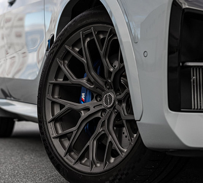 Фото дисков Brixton Forged PF13 R / RS на BMW X5/X5 M (G05/G18/F95)