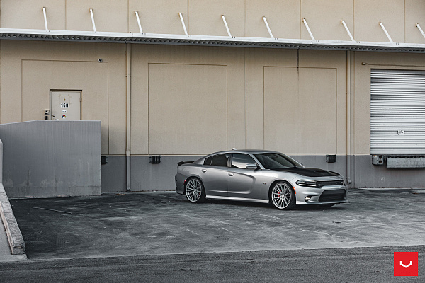 Фото дисков Vossen HF-4T Серебро на Dodge Charger VII