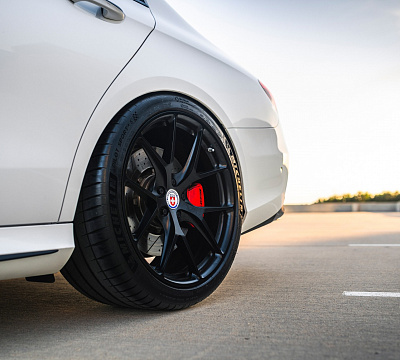Фото дисков HRE P101 на Mercedes-Benz E-Class (W213, S213, C238)