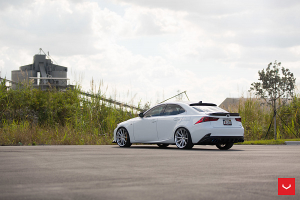 Фото дисков Vossen VFS-10 Серебро на Lexus IS II