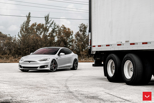 Фото дисков Vossen HF-1 Сатиновый графит на Tesla Model S