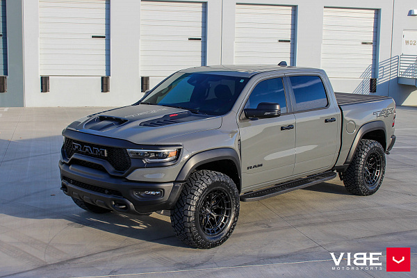 Фото дисков Vossen HFX-1 (6-Lug) Черный глянец на Ram 1500 V