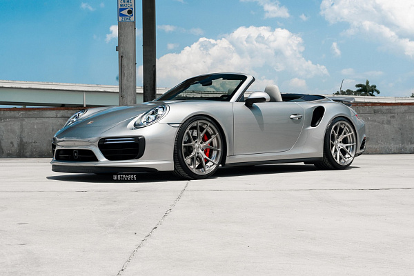 Фото дисков Strasse Wheels SM5R Deep Concave Duoblock Глянцевый тонированный лак на Porsche 911 VII