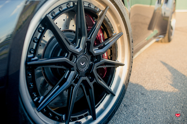 Фото дисков Vossen EVO-2R (3-Piece) Черный сатин на Porsche 911 VIII