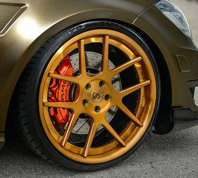Фото дисков Strasse Wheels SM5 Deep Concave на Mercedes-Benz CLS (C218)