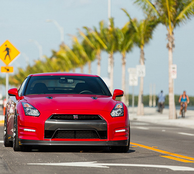 Фото дисков Vossen VFS-2 на Nissan GT-R