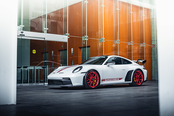 Фото дисков Brixton Forged PF10-RS Красный глянец на Porsche 911 VIII