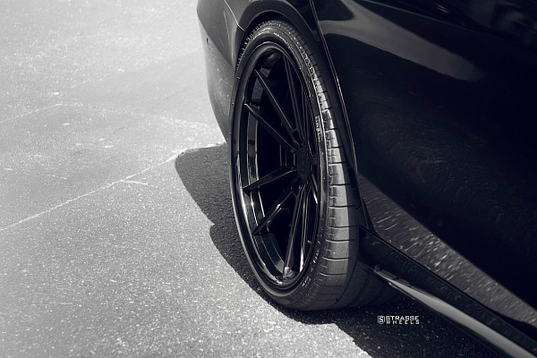 Фото дисков Strasse Wheels SV1 Deep Concave FS Черный сатин на Mercedes-Benz S-Class (W222, C217)