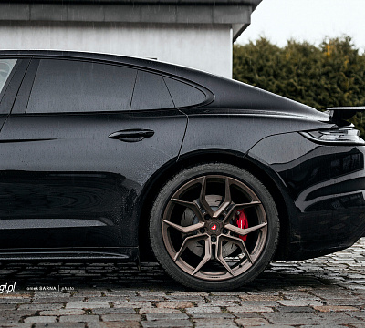 Фото дисков Vossen EVO-3 на Porsche Panamera II