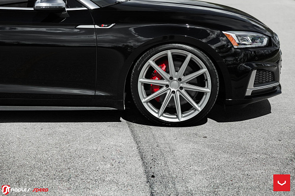 Фото дисков Vossen VFS-10 Серебро на Audi A/S/RS 5 (F5)