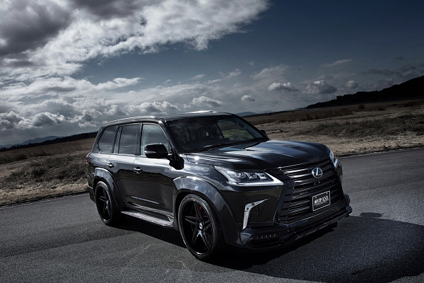 Фото дисков Savini SV71 Черный глянец на Lexus LX III