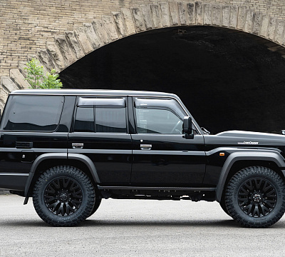 Фото дисков Kahn G22 DC на Toyota Land Cruiser 70