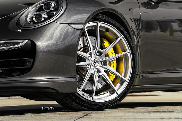 Фото дисков Strasse Wheels SV1 Deep Concave Monoblock Глянцевый лак на Porsche 911 VII