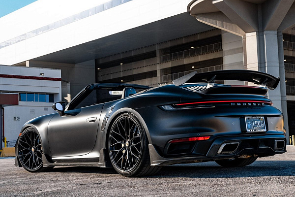 Фото дисков Anrky AN10 Черный глянец на Porsche 911 VIII