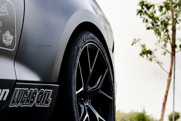Фото дисков MRR FS06 Черный сатин на Ford Mustang VI
