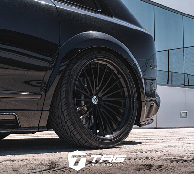 Фото дисков HRE S209H на Rolls-Royce Cullinan