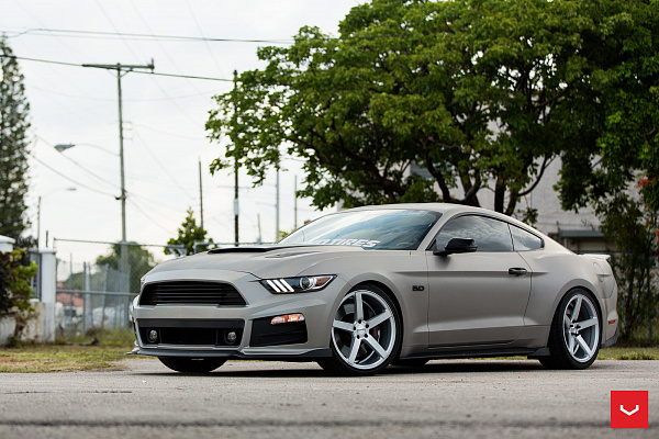 Фото дисков Vossen CV3 Серебро на Ford Mustang VI