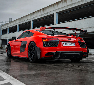 Фото дисков Radi8 R804.C на Audi R8 (4S)
