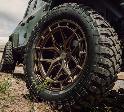 Фото дисков Vossen HFX-1 (5-Lug) на Jeep Gladiator II (JT)